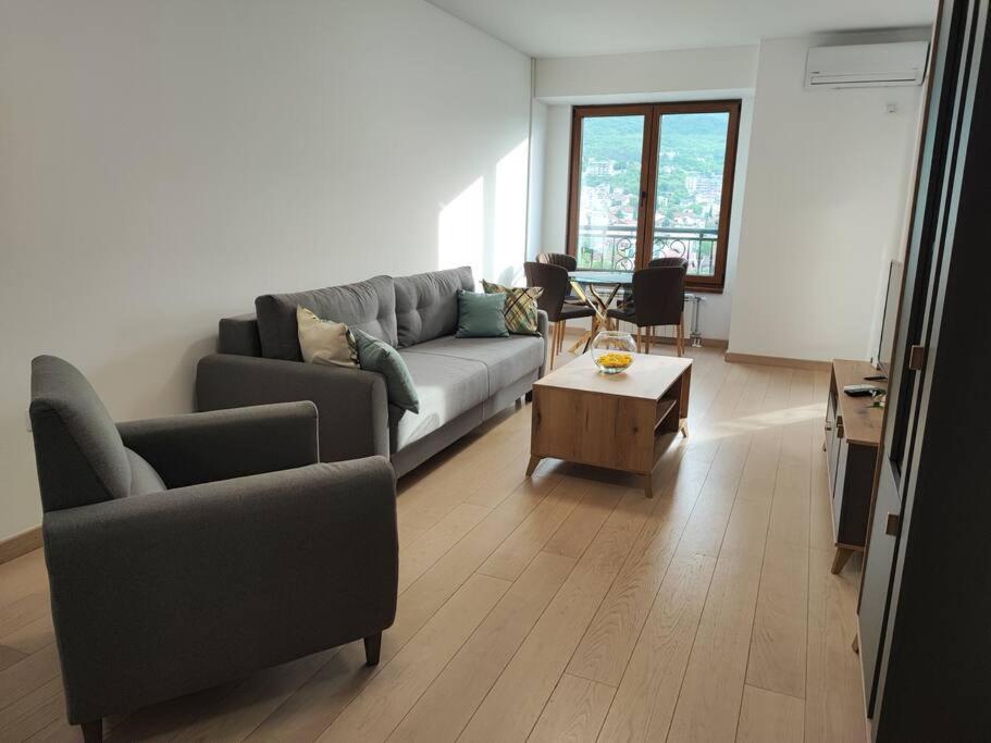 Grand View Apartment Скопье Экстерьер фото